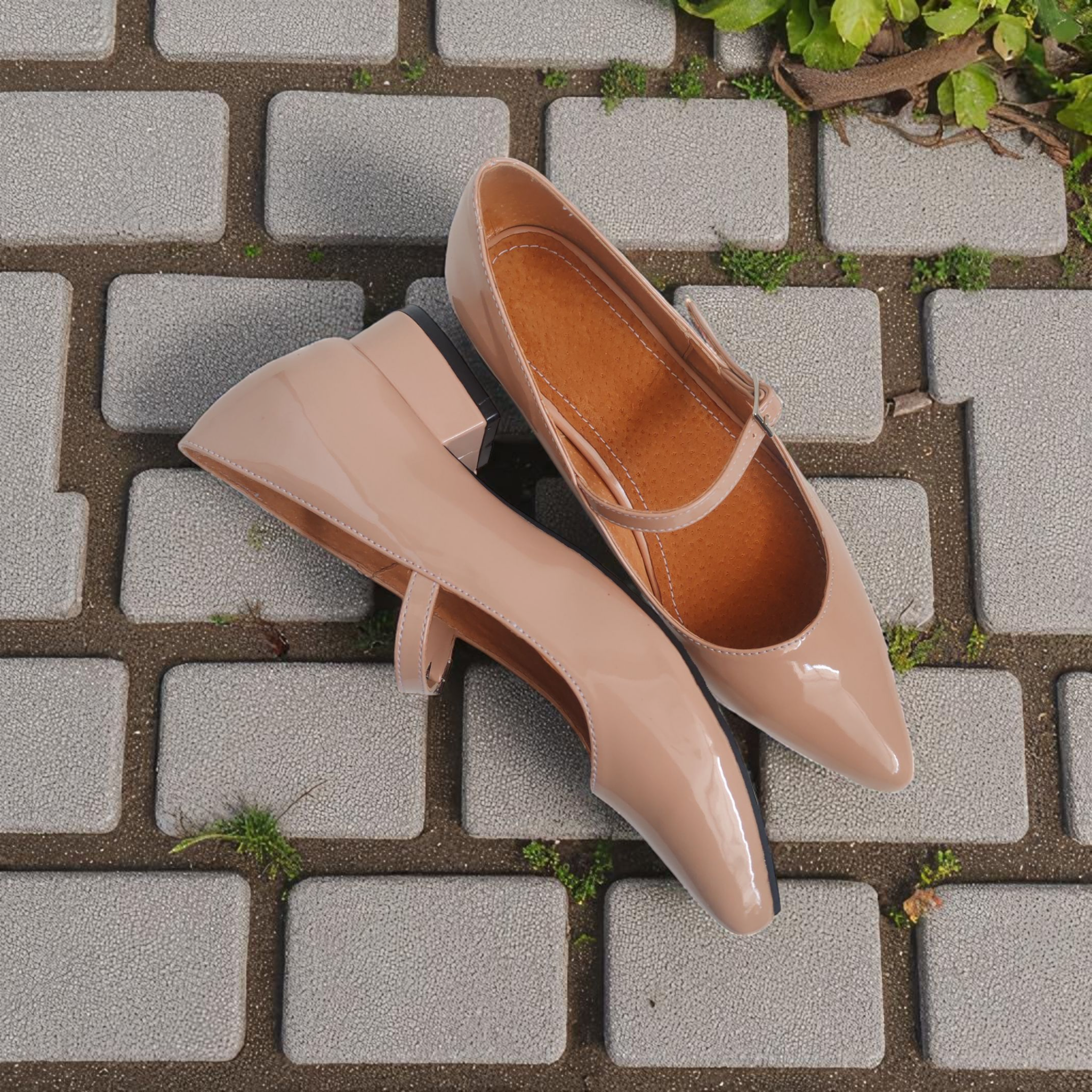 Stilettos Old Money charol Nude