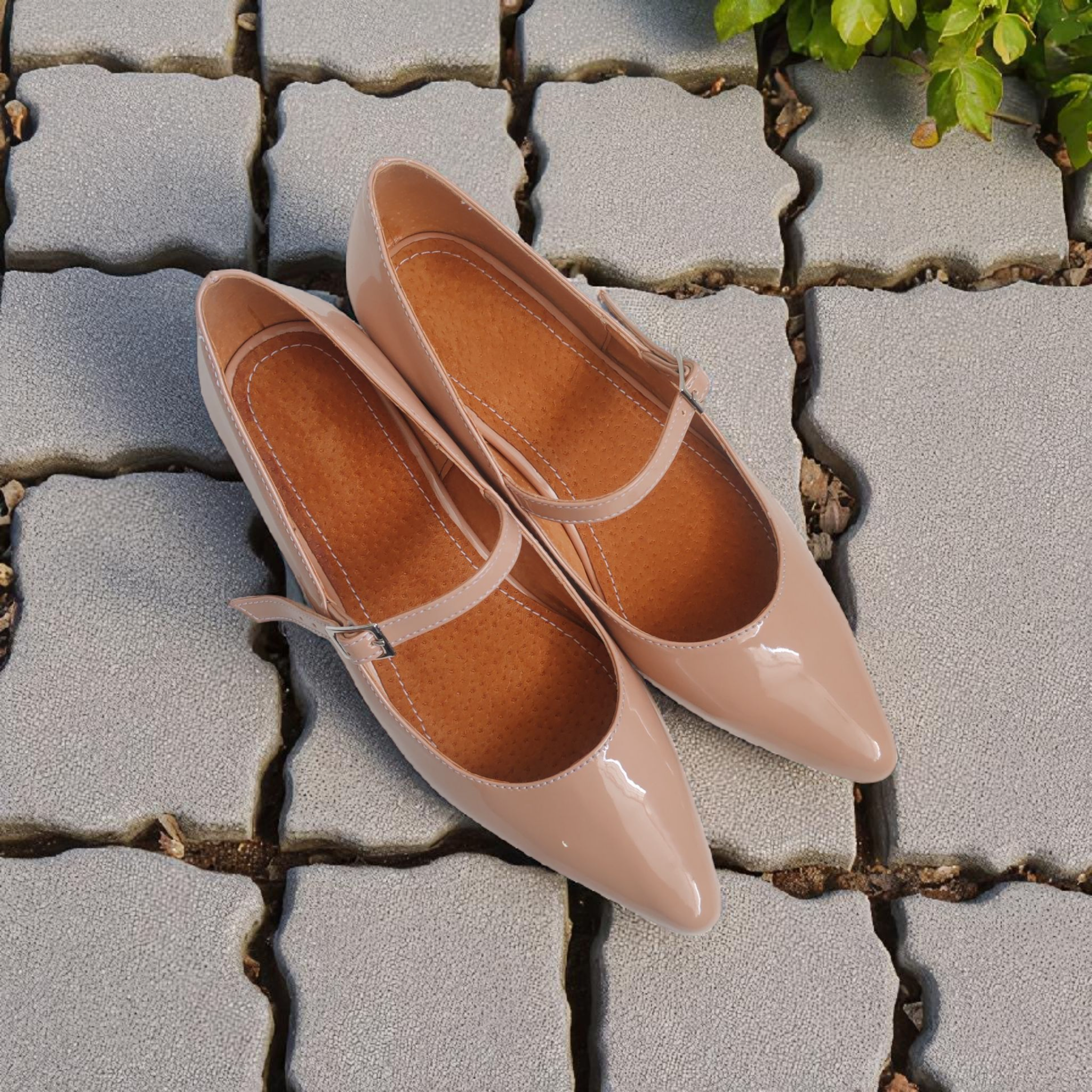 Stilettos Old Money charol Nude