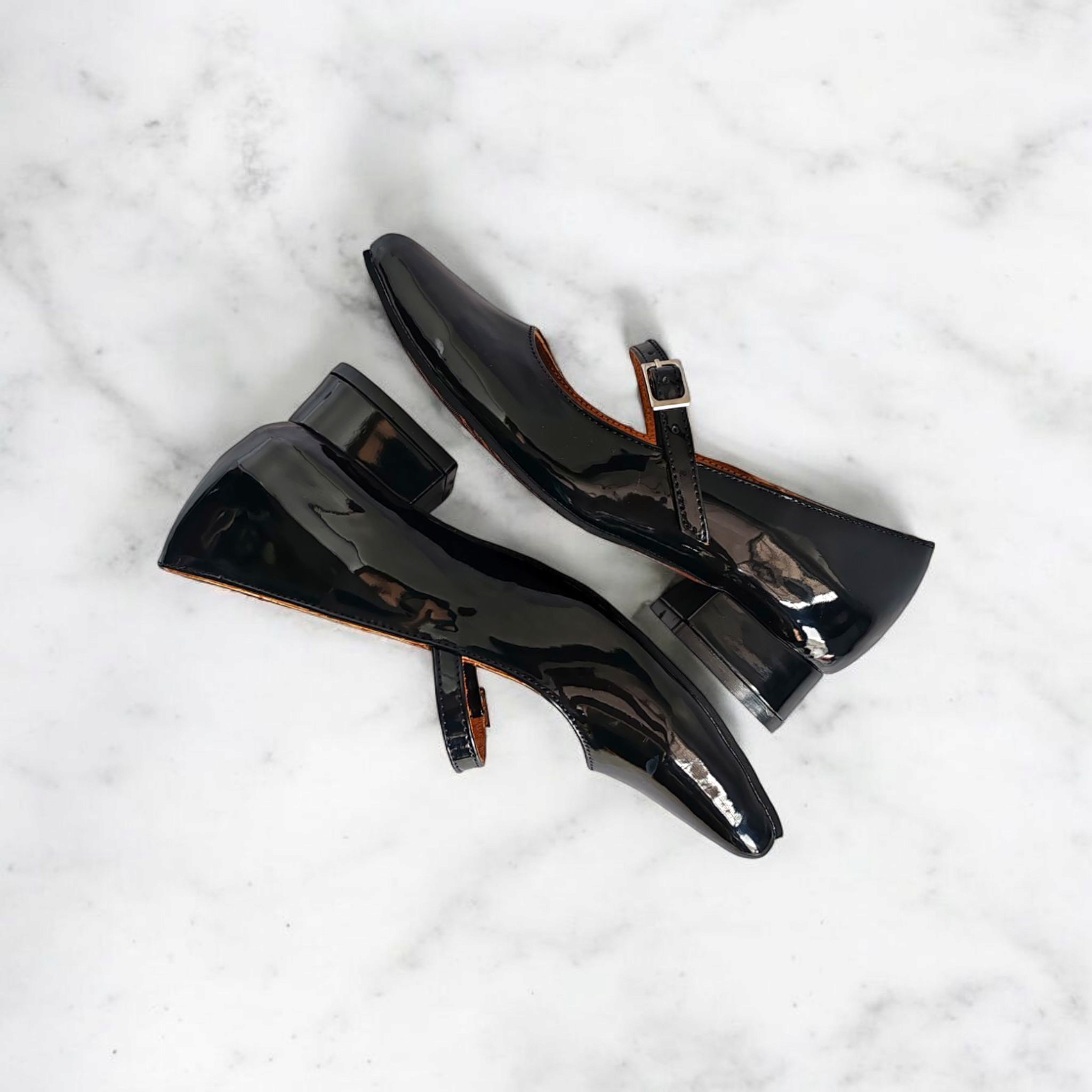 Stilettos Old Money charol negro